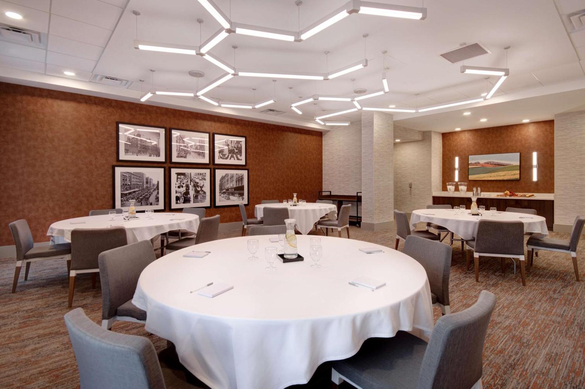 Hilton Garden Inn Терре-Хот Екстер'єр фото